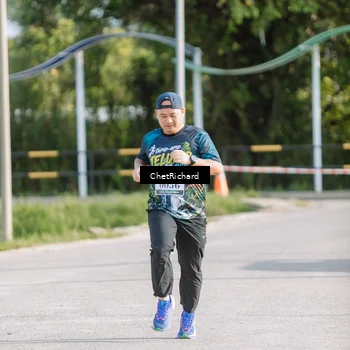 Runner Photo 8101072