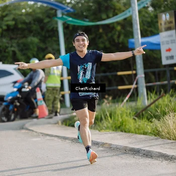 Runner Photo 8101090