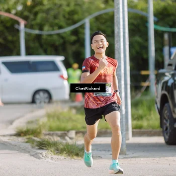 Runner Photo 8101102