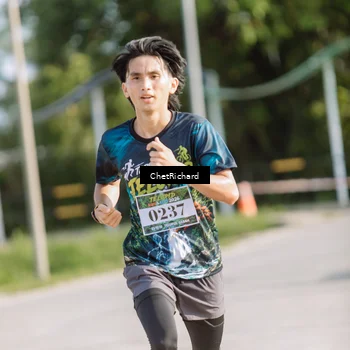 Runner Photo 8101125