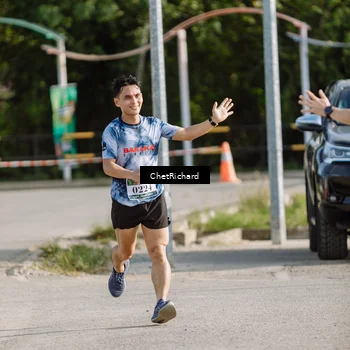 Runner Photo 8101150
