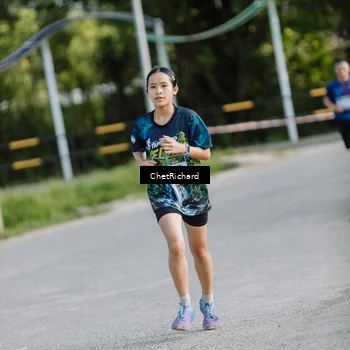 Runner Photo 8101173