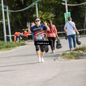Runner Photo 8101220