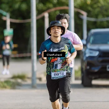 Runner Photo 8101246