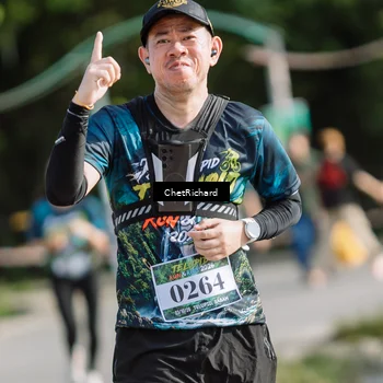 Runner Photo 8101257