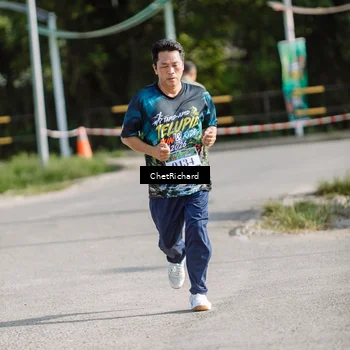 Runner Photo 8101290
