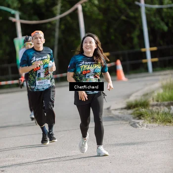 Runner Photo 8101291