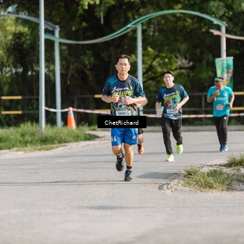 Runner Photo 8101300