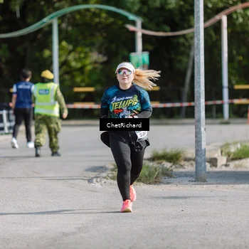 Runner Photo 8101405