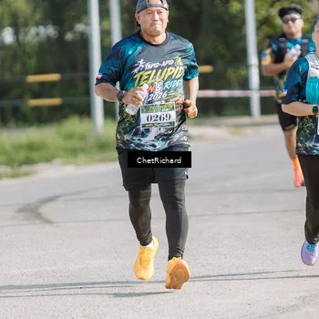 Runner Photo 8101451