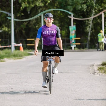 Runner Photo 8101825