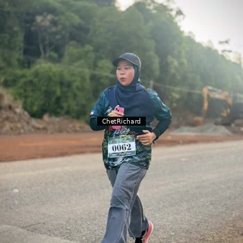 Runner Photo 8101930