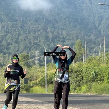 Runner Photo 8102000
