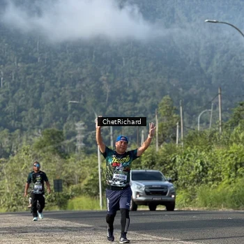 Runner Photo 8102007