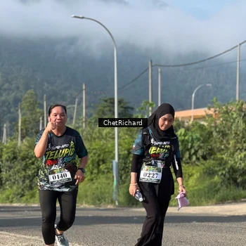Runner Photo 8102023