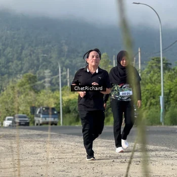 Runner Photo 8102043