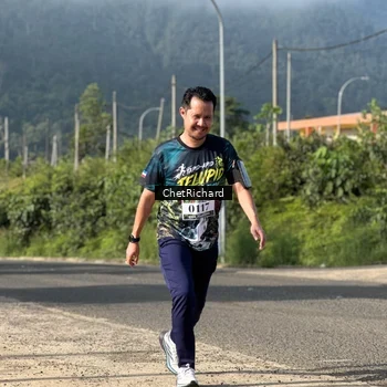 Runner Photo 8102062