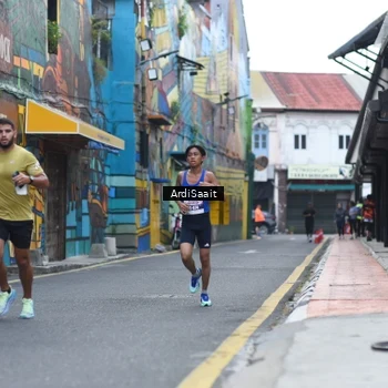 Runner Photo 8102359