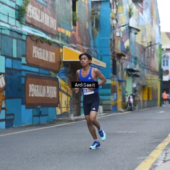 Runner Photo 8102360