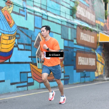 Runner Photo 8102367