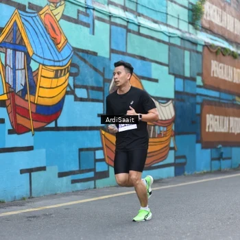 Runner Photo 8102388