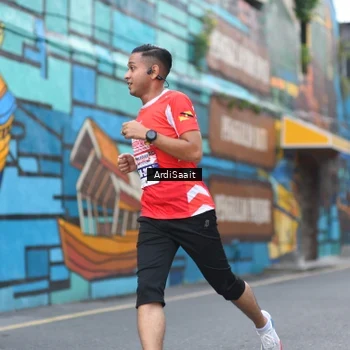 Runner Photo 8102393