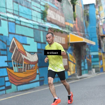 Runner Photo 8102428