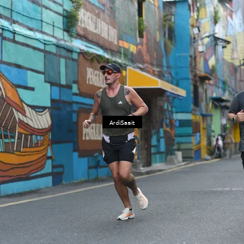 Runner Photo 8102436
