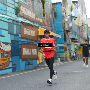 Runner Photo 8102443