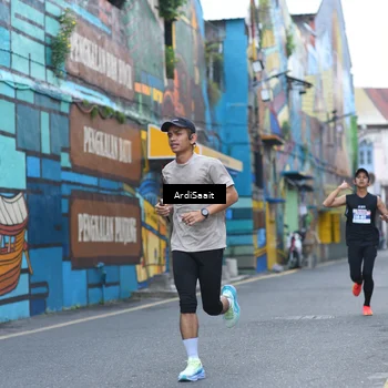 Runner Photo 8102455