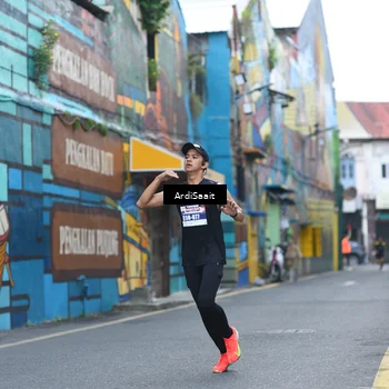 Runner Photo 8102459