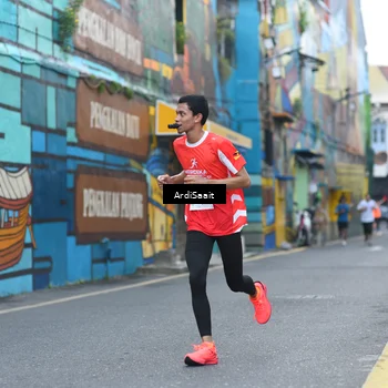 Runner Photo 8102470