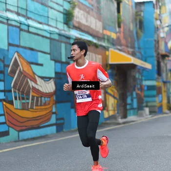 Runner Photo 8102472