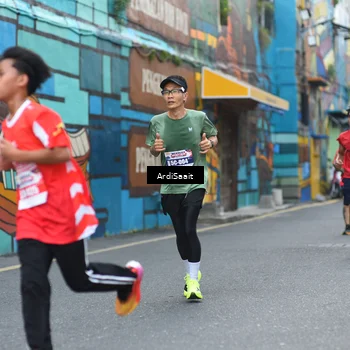 Runner Photo 8102487