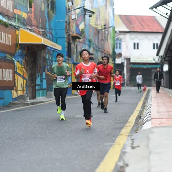 Runner Photo 8102490