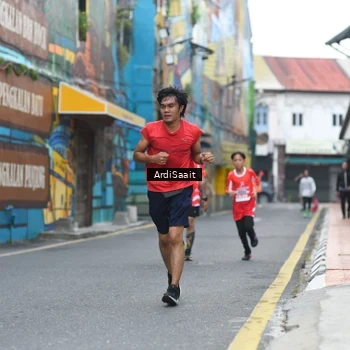 Runner Photo 8102492