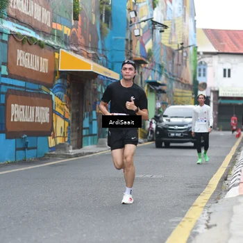 Runner Photo 8102503