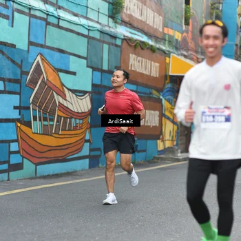 Runner Photo 8102517