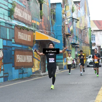 Runner Photo 8102574