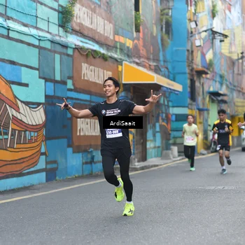 Runner Photo 8102575