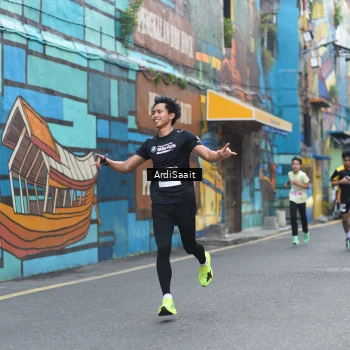 Runner Photo 8102579