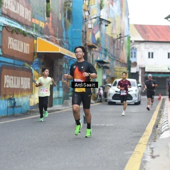 Runner Photo 8102580