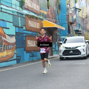Runner Photo 8102594