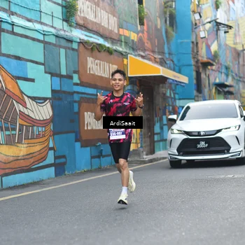 Runner Photo 8102596