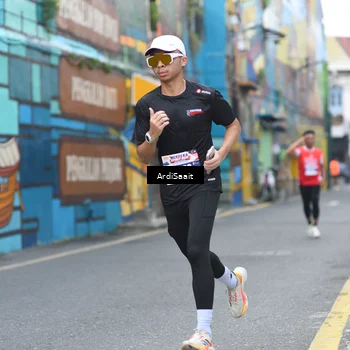 Runner Photo 8102618