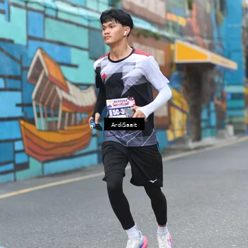 Runner Photo 8102640