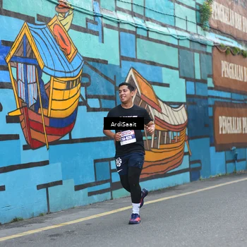Runner Photo 8102652