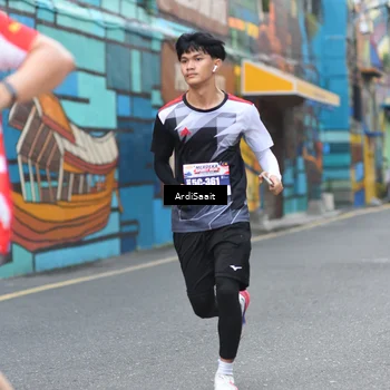 Runner Photo 8102657