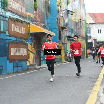 Runner Photo 8102658