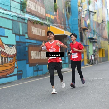 Runner Photo 8102659